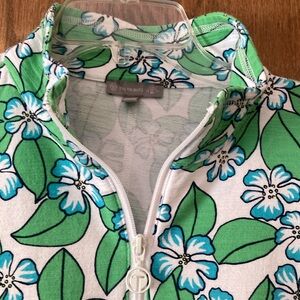 Soft, comfortable Half-Zip by Talbots w two zipper pockets!